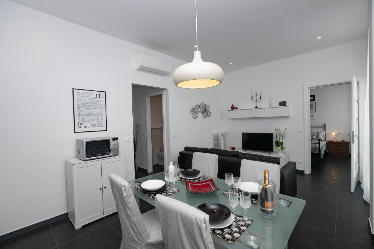 Real Italian Estate - Luxury Black&White Genova Esterno foto