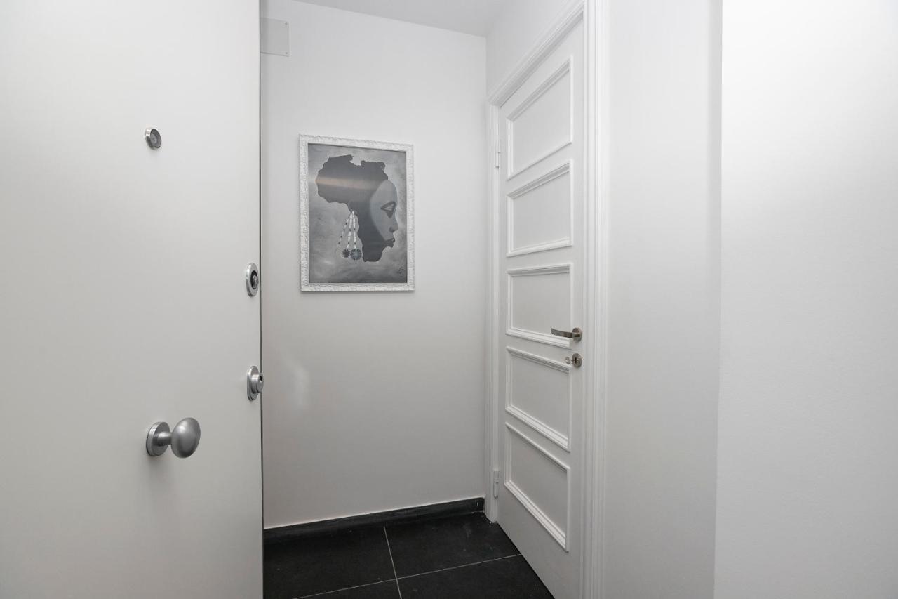 Real Italian Estate - Luxury Black&White Genova Esterno foto